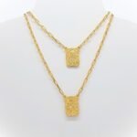 Fio Escapulário Retangular Banhado a Ouro 18K c/Corrente Cartier - Image 2