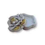 Caixa de Metal Rosa c/ frizo Dourado 4x4x1.50cm