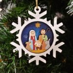 Adorno de Madeira Floco Neve, Coleção Lello&Lila-Presépio c/Fundo - Image 3