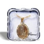 Medalha folheada ouro - oval (grande)Aparição de Fátima