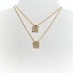 Fio Escapulário Banhado a Ouro 18K Quadrado c/Strass - Nossa Senhora do Carmo - Image 2