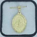 Fio c/Medalha Diamantada Oval 24MM Espirito Santo Folheado Dourado - Image 2
