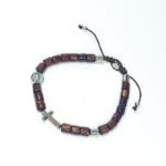 Pulseira de Madeira conta Cilindrica c/ Cruz de Metal e Medalha