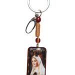 Porta-Chaves de Madeira Rectangular c/dupla foto em resina - Vários santos