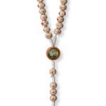 Terço de Madeira - em corda - Florido C/ fecho metálico - Image 10