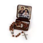 Terço de Madeira Sândalo Santa Jacinta e São Francisco Marto