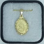 Fio c/ Medalha Oval 18MM Lapidado Folheado a Ouro Santa Rita - Image 2