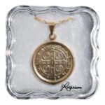 Fio - Medalha de São Bento - 2,8 cmDourada