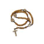 Terço em Corda c/ Pégadas, Contas de Madeira de Oliveira 10mm - Image 3